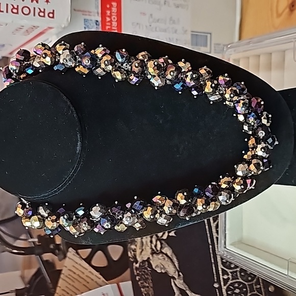 Jewelry - Faceted Crystal Glass Necklace